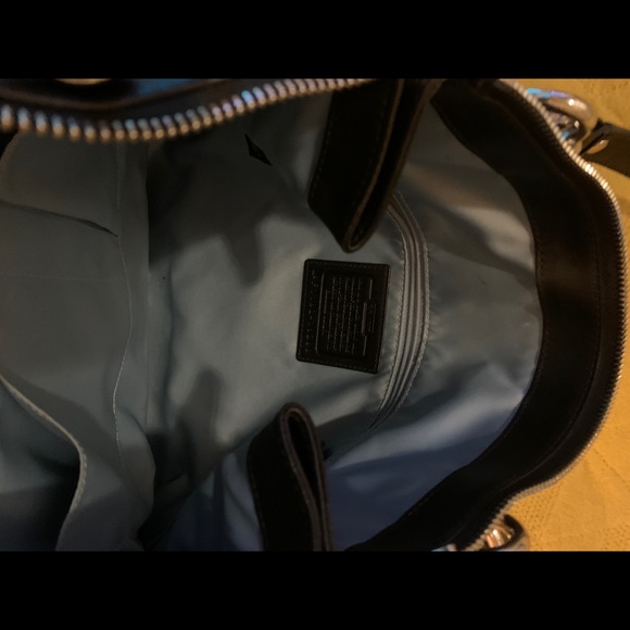 Coach purse - Picture 4 of 10